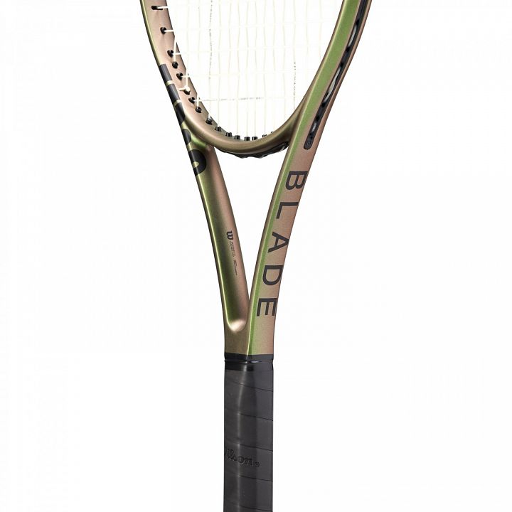 Wilson Blade 104 v8.0