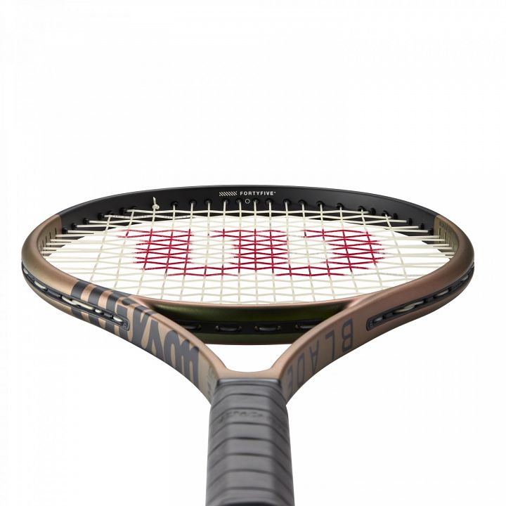 Wilson Blade 104 v8.0
