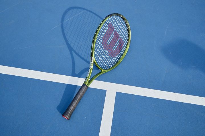 Wilson Blade Feel Comp Jr 26