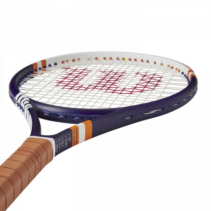 Wilson Roland Garros Blade v8.0 Jr 26